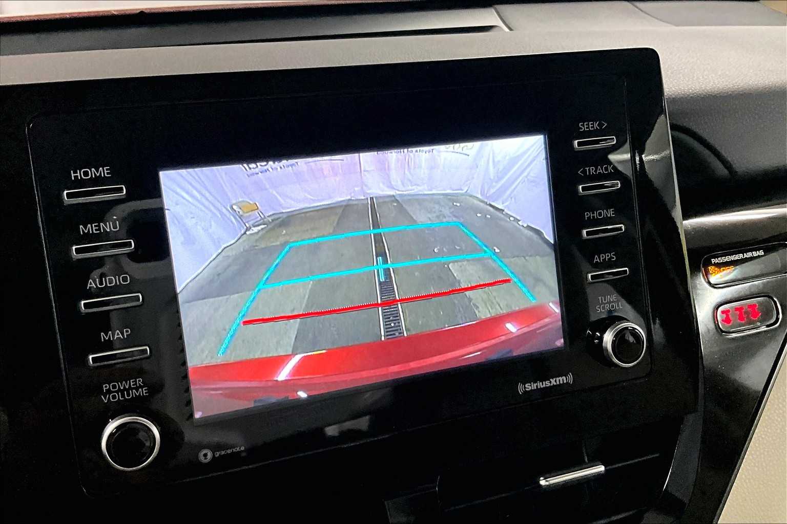 2022 Toyota Camry LE - Photo 19