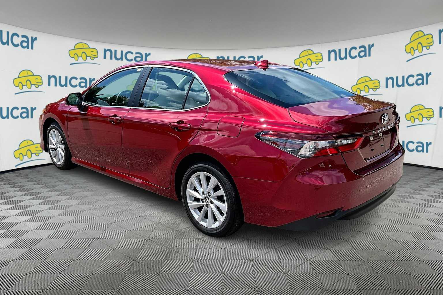 2022 Toyota Camry LE - Photo 3