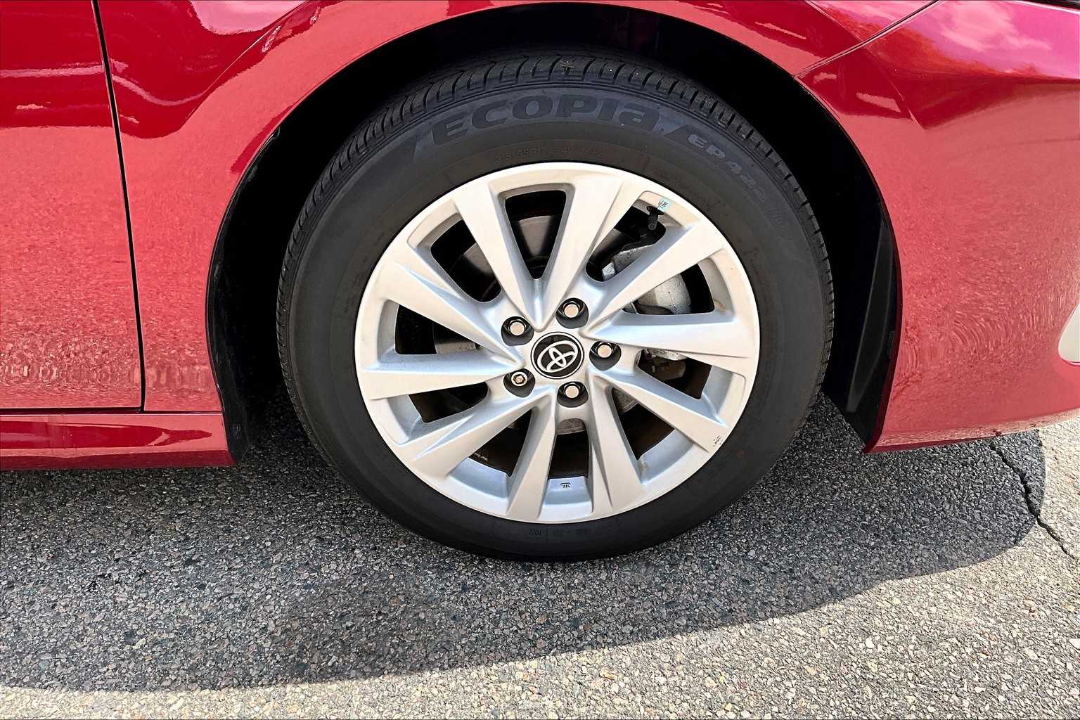 2022 Toyota Camry LE - Photo 4