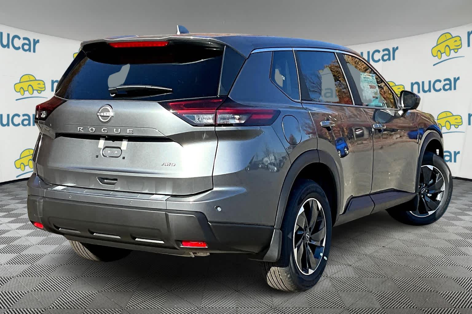 2025 Nissan Rogue SV - Photo 6