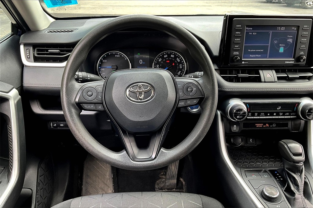 2021 Toyota RAV4 Hybrid XLE - Photo 17