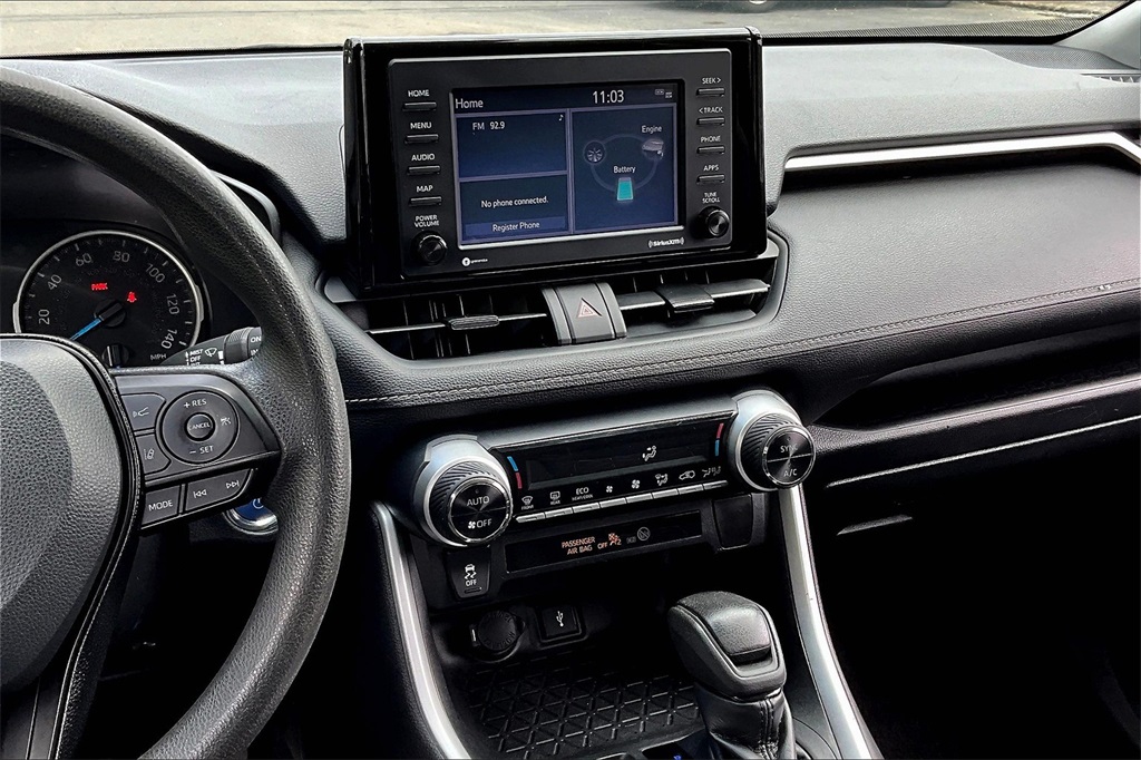 2021 Toyota RAV4 Hybrid XLE - Photo 18