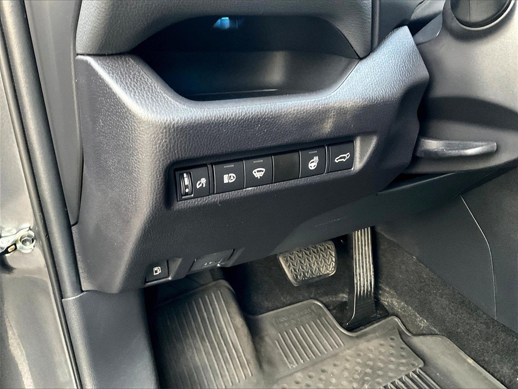 2021 Toyota RAV4 Hybrid XSE - Photo 26