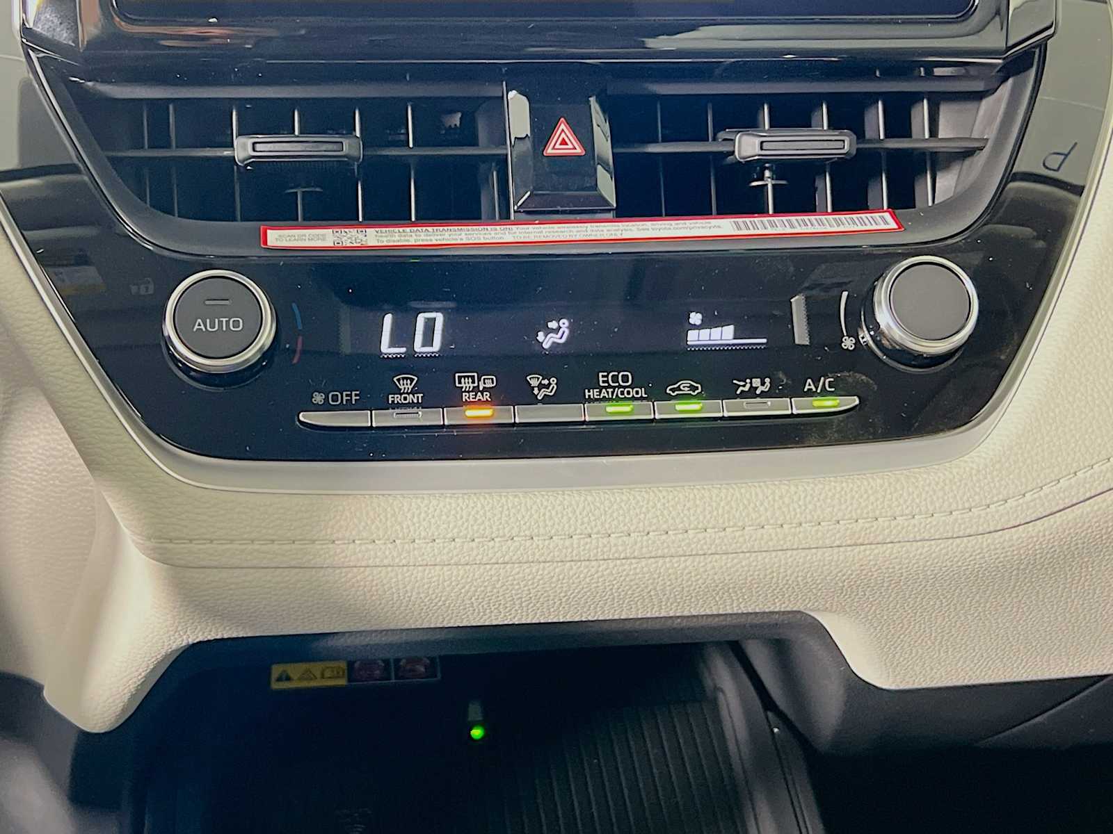 2026 Toyota Corolla Cross LE - Photo 10
