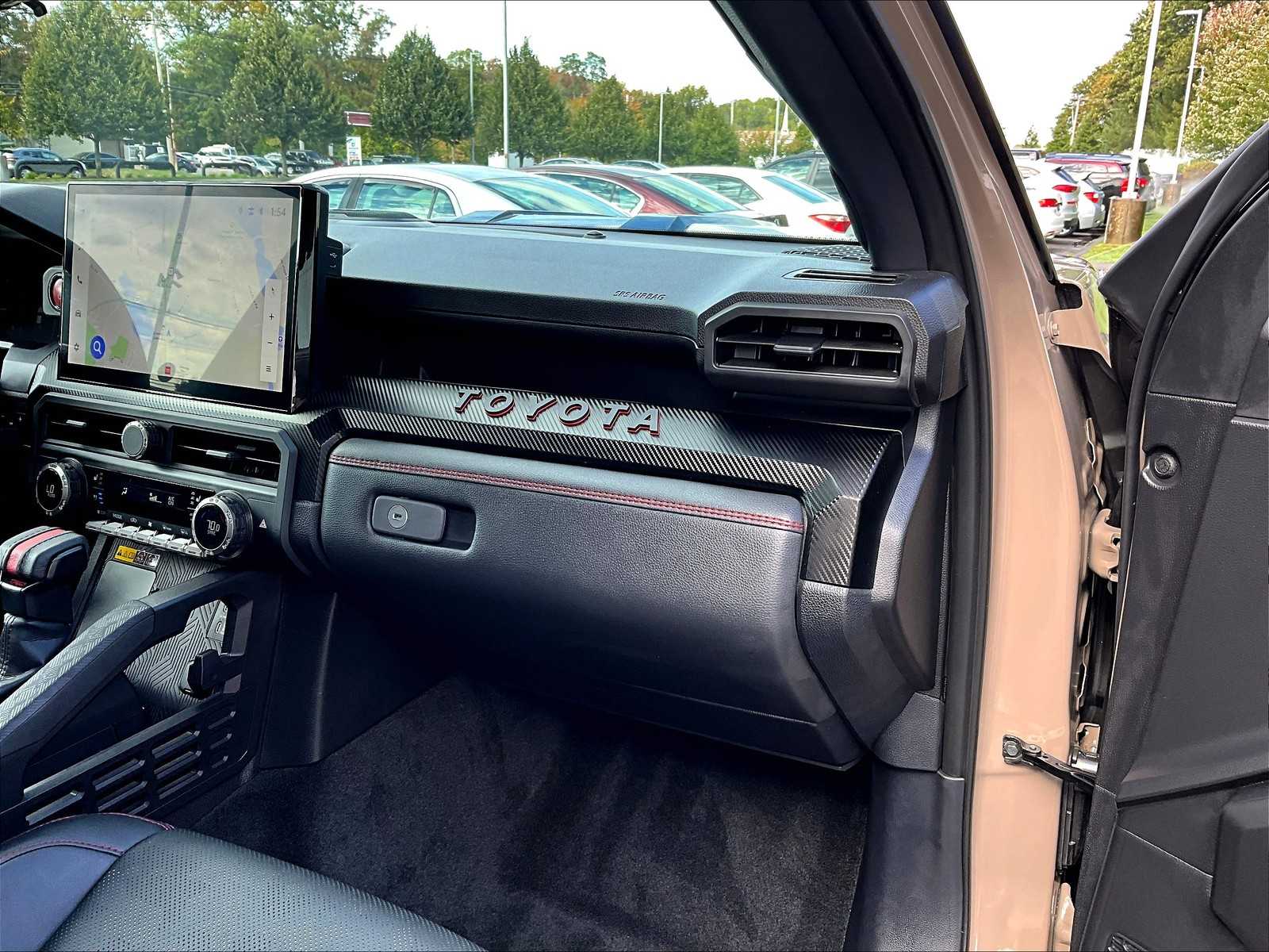 2025 Toyota Tacoma TRD Pro Hybrid - Photo 13