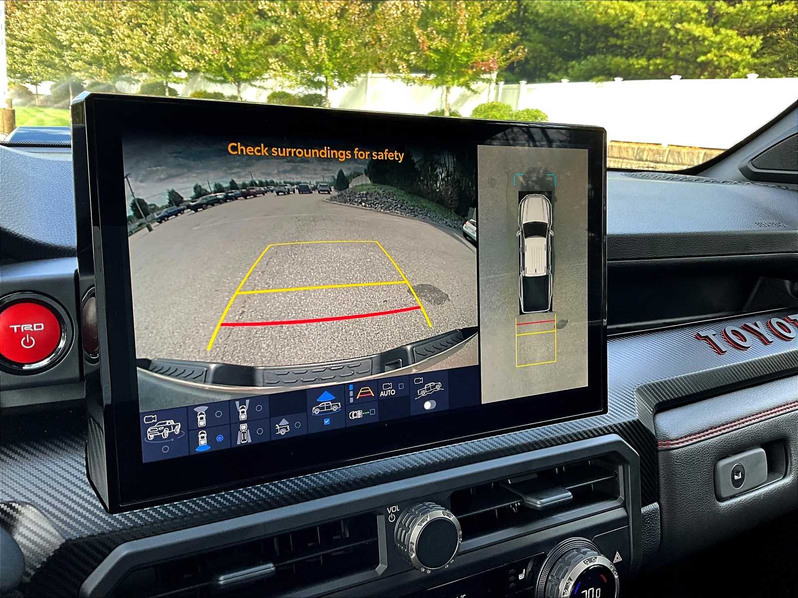 2025 Toyota Tacoma TRD Pro Hybrid - Photo 19