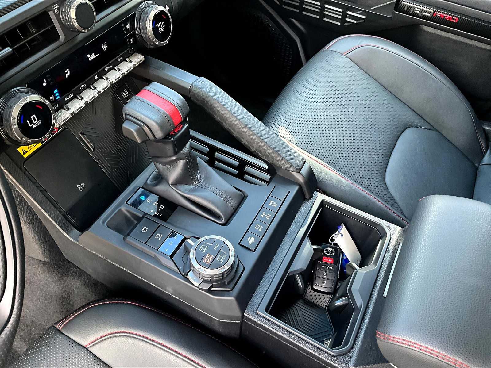 2025 Toyota Tacoma TRD Pro Hybrid - Photo 20