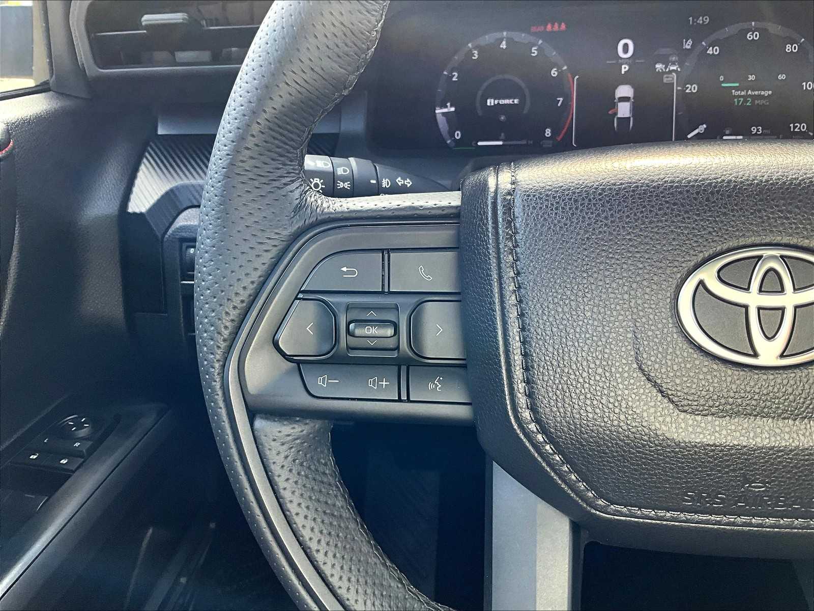 2025 Toyota Tacoma TRD Pro Hybrid - Photo 23