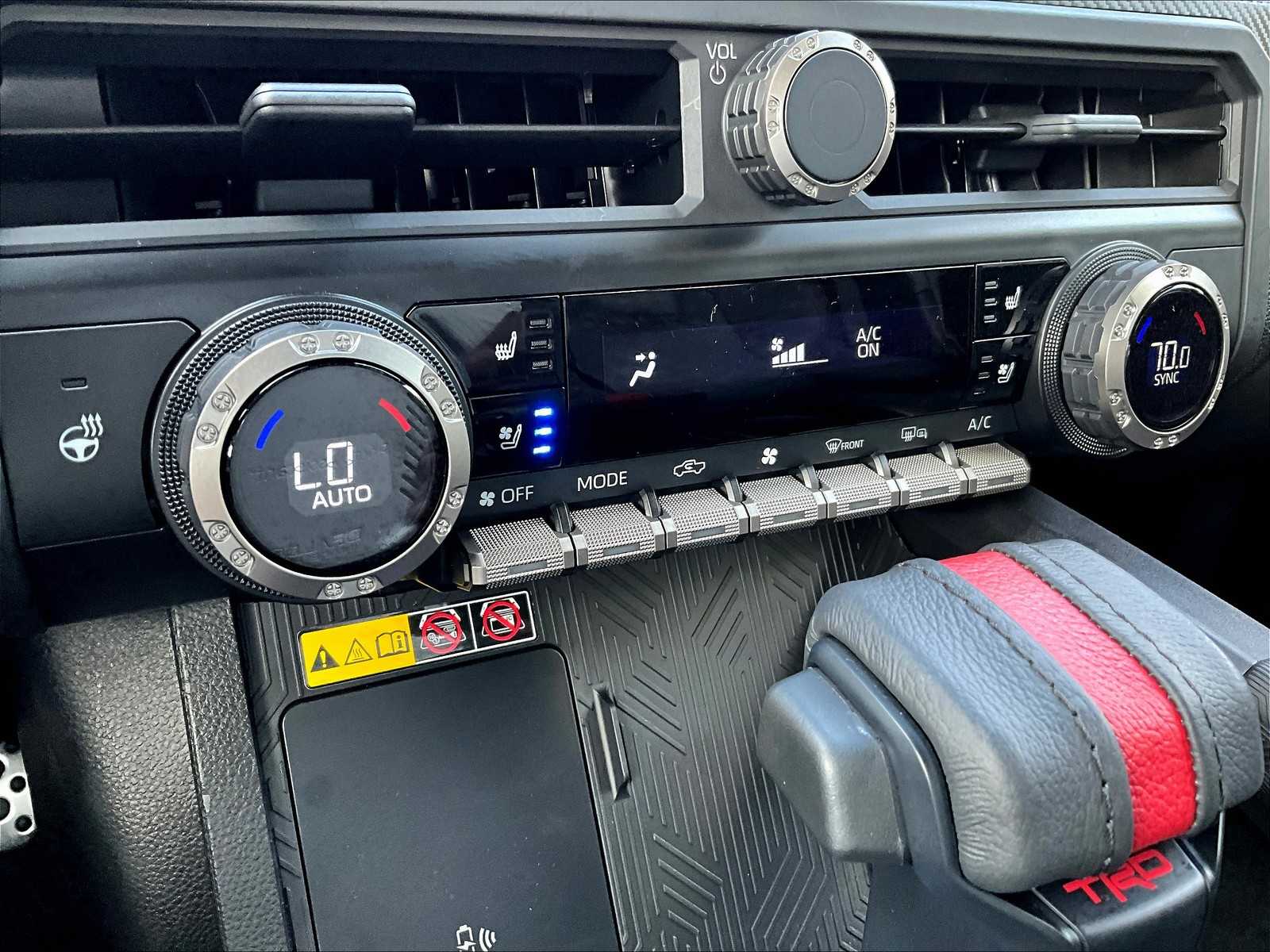 2025 Toyota Tacoma TRD Pro Hybrid - Photo 26