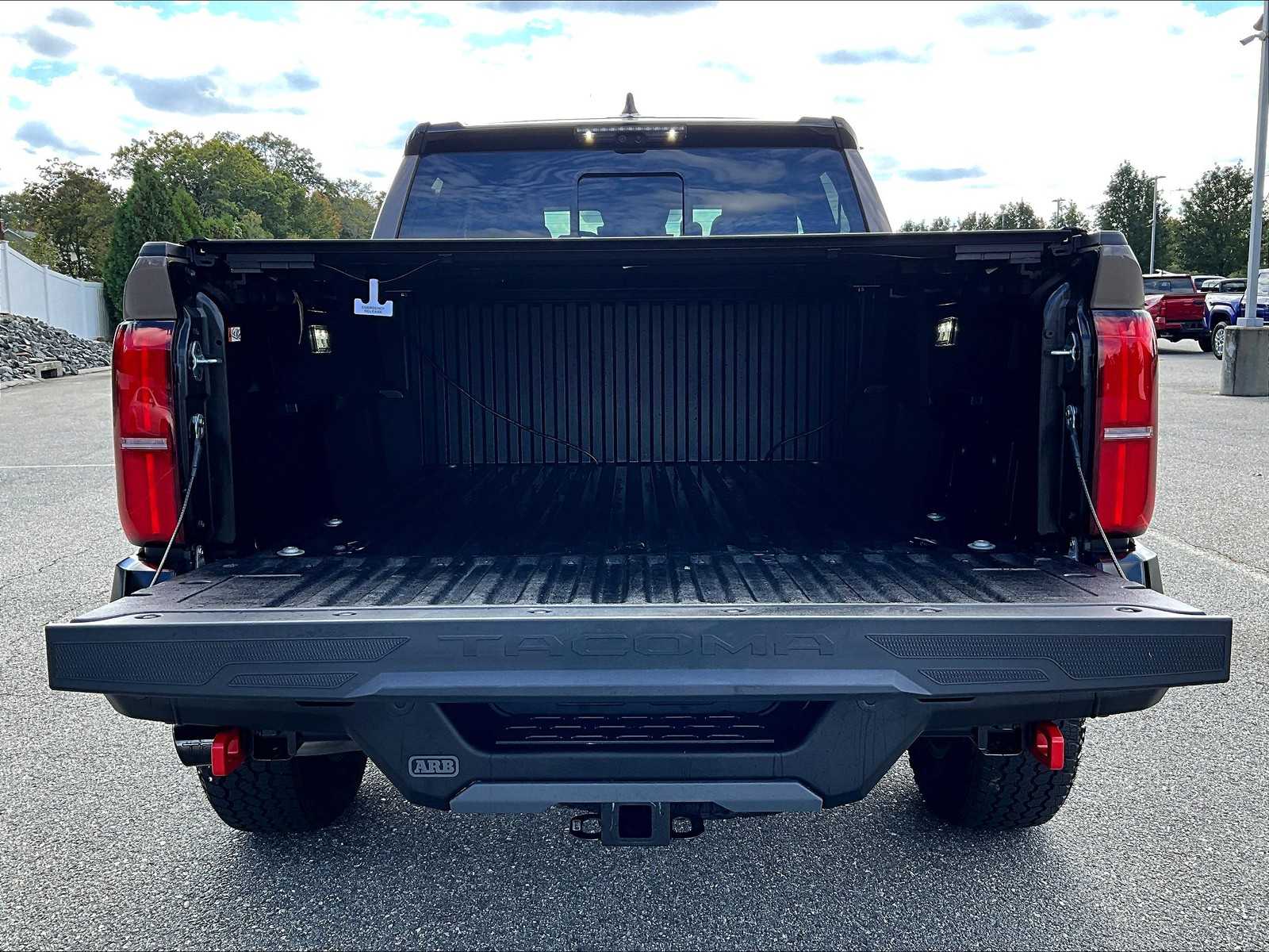 2025 Toyota Tacoma TRD Pro Hybrid - Photo 32