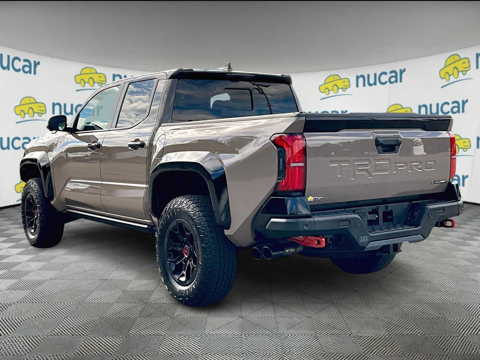 2025 Toyota Tacoma TRD Pro Hybrid - Photo 4