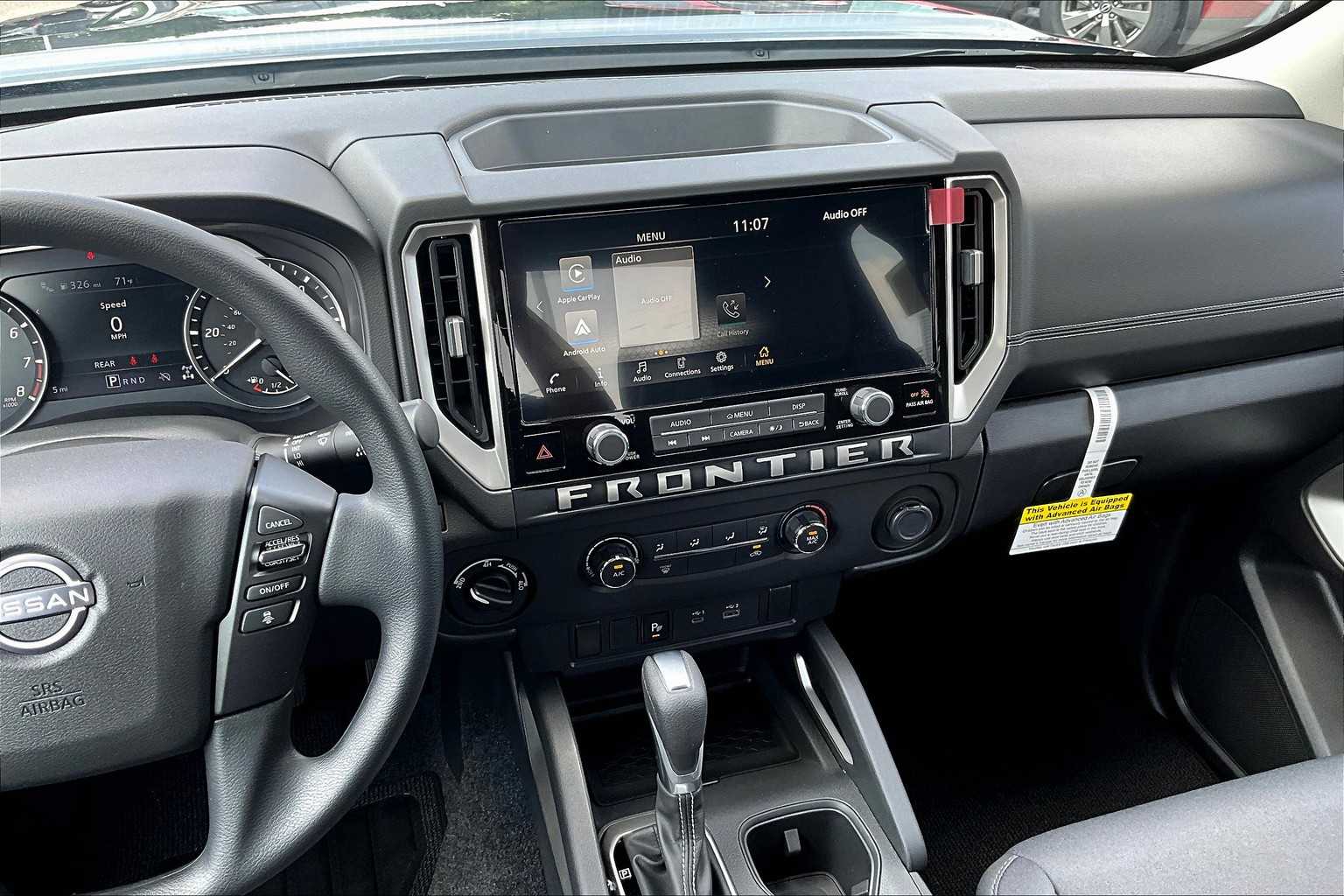 2025 Nissan Frontier SV - Photo 18
