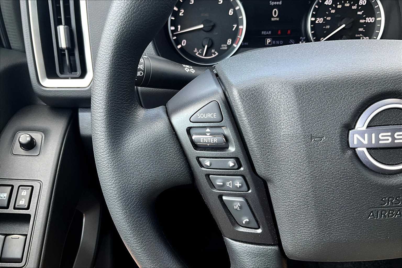 2025 Nissan Frontier SV - Photo 22