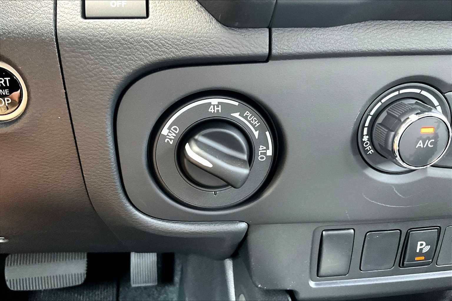 2025 Nissan Frontier SV - Photo 26