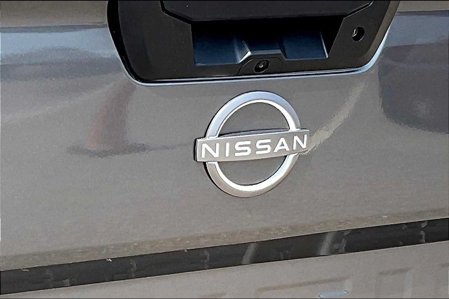 2025 Nissan Frontier SV - Photo 27