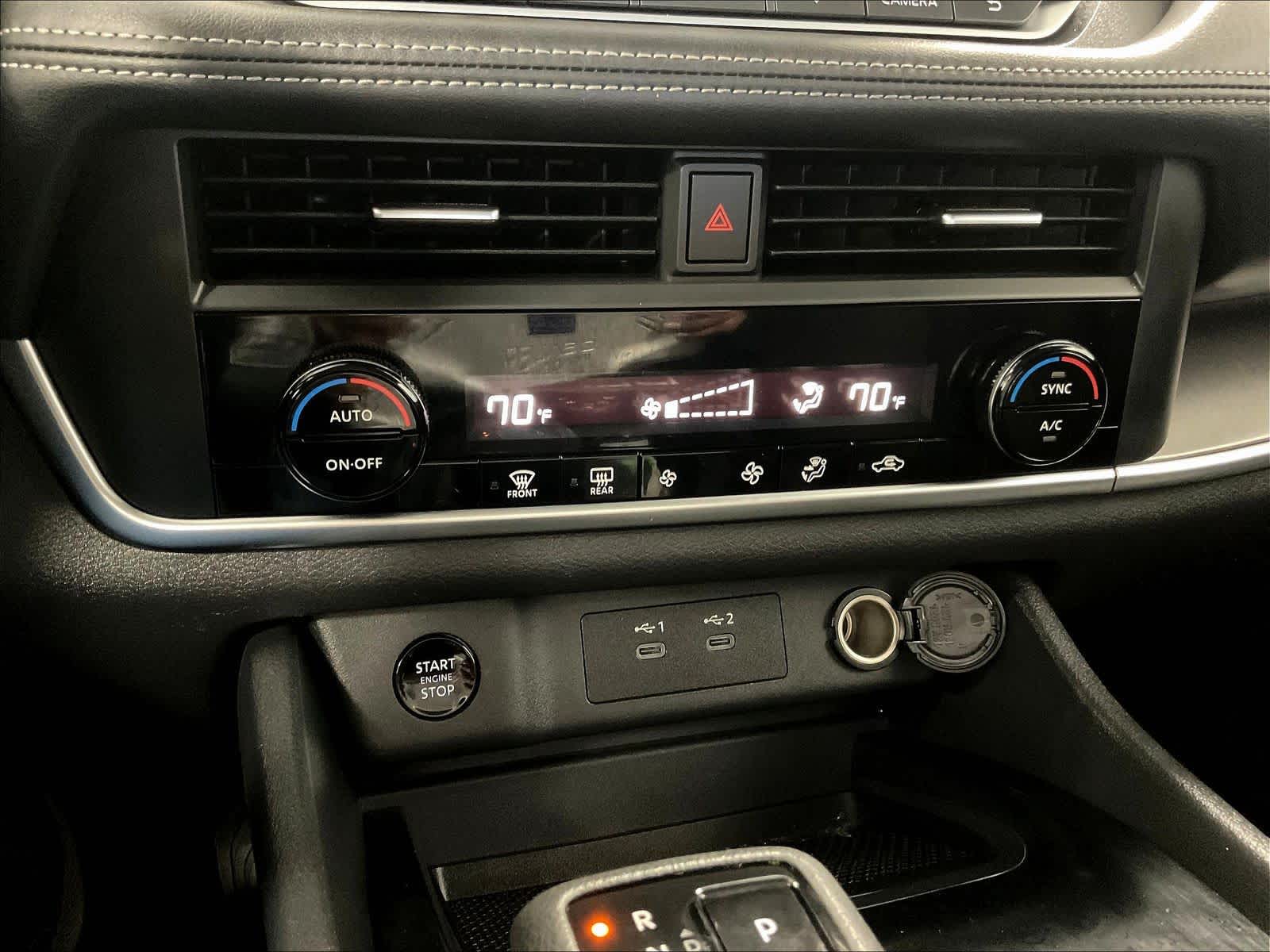 2024 Nissan Rogue SV - Photo 25