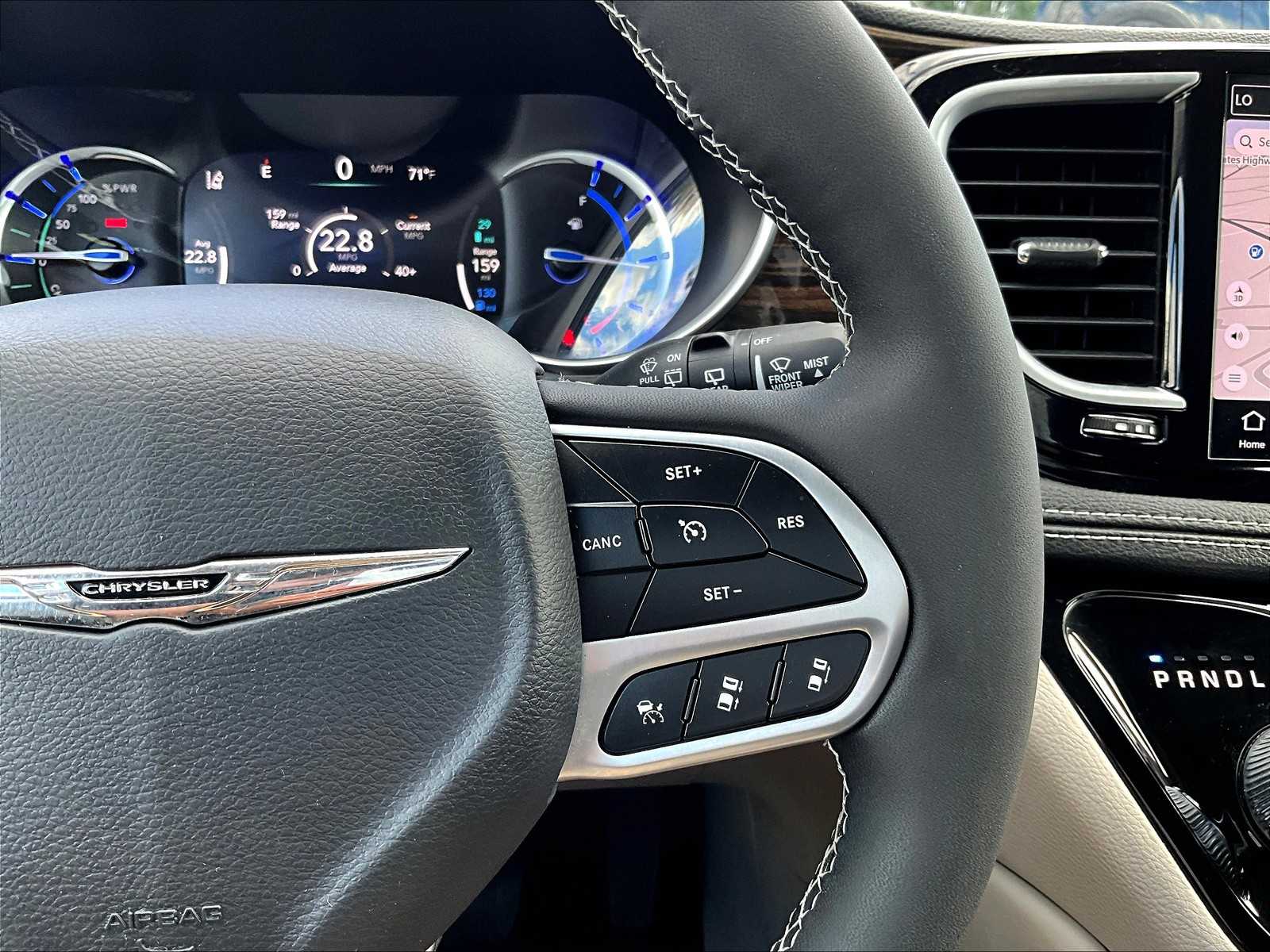 2023 Chrysler Pacifica Hybrid Limited - Photo 25