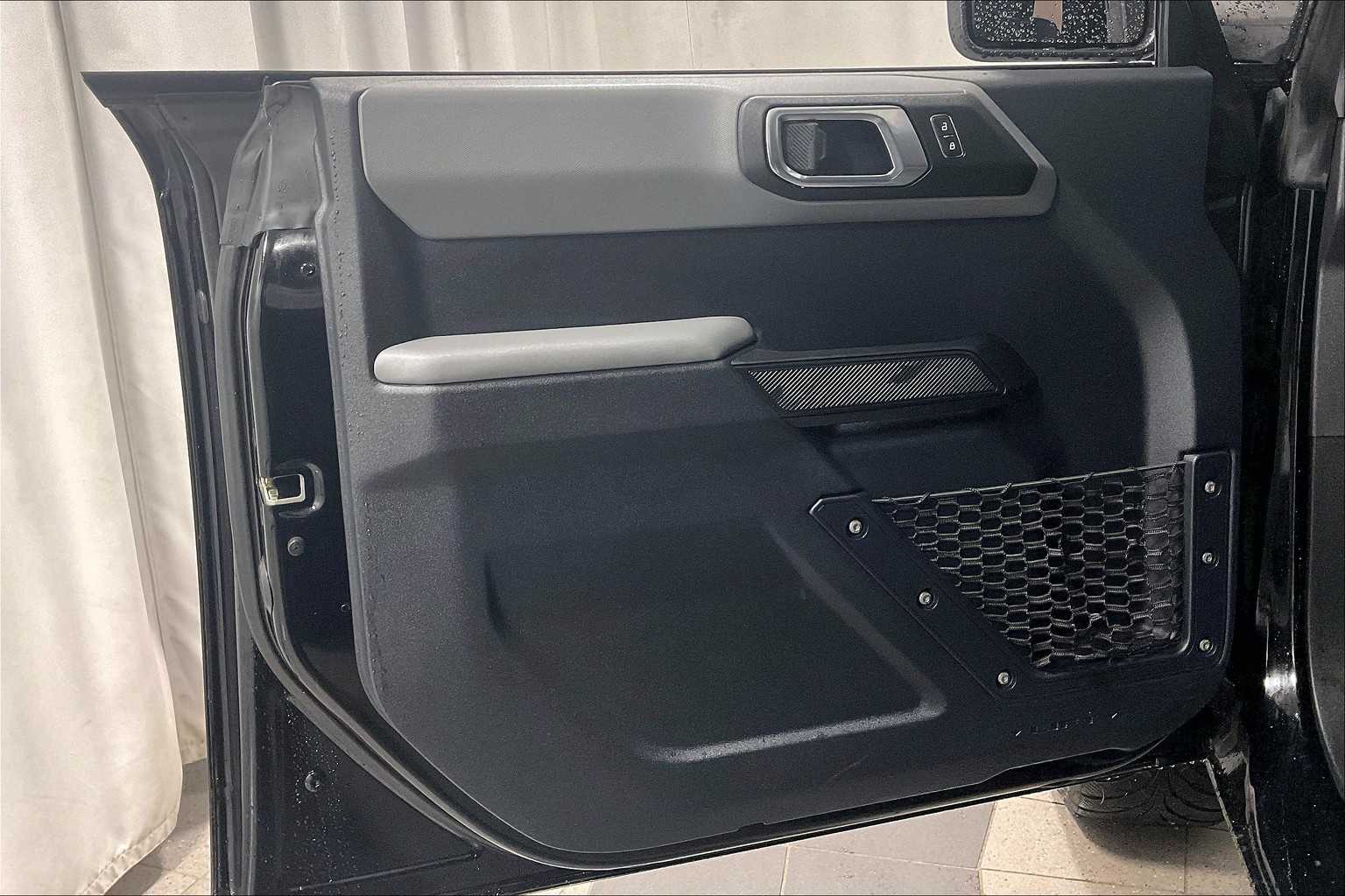 2022 Ford Bronco Big Bend - Photo 9