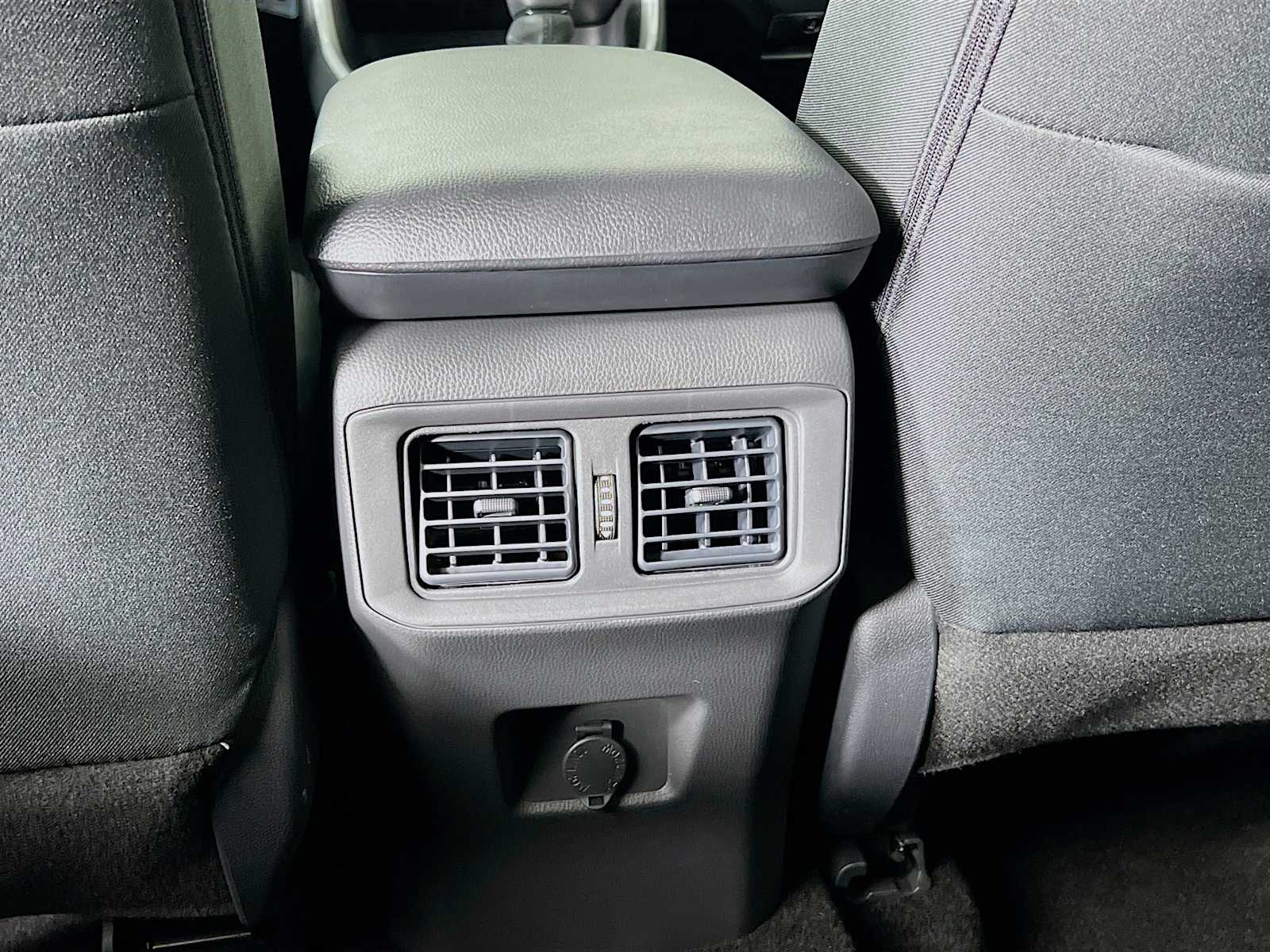 2025 Toyota RAV4 Hybrid LE - Photo 14