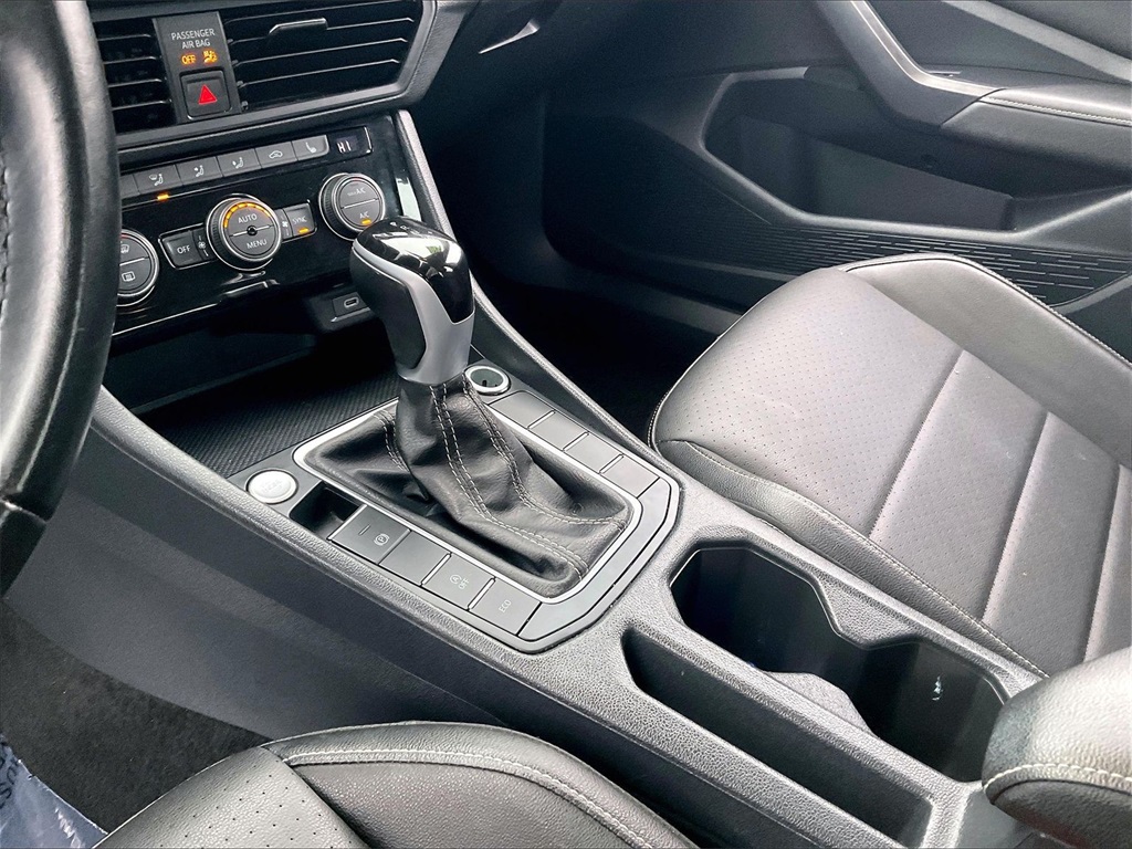 2024 Volkswagen Jetta 1.5T SE - Photo 19