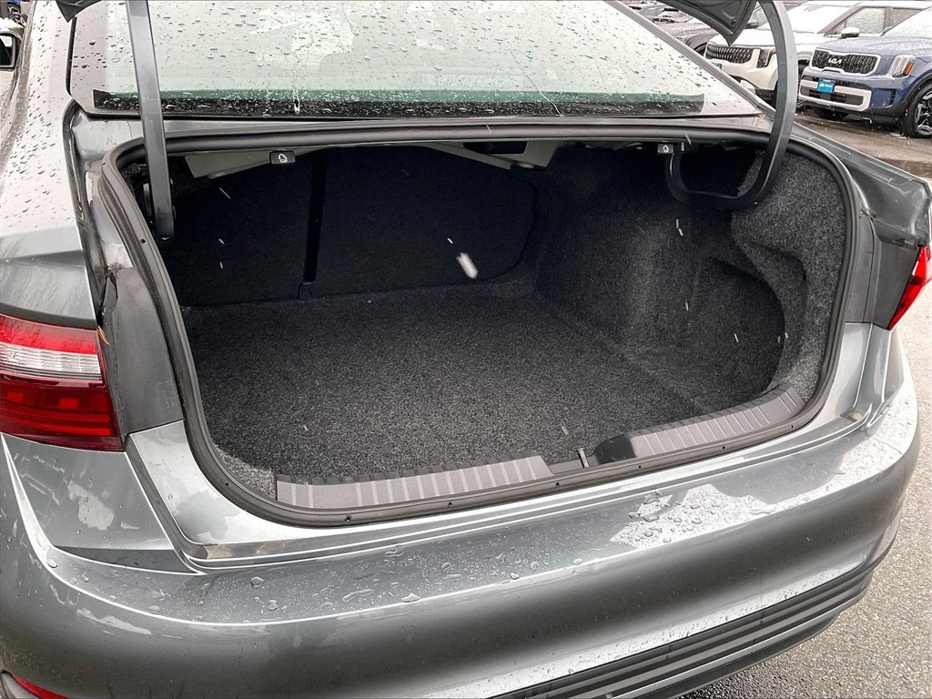 2024 Volkswagen Jetta 1.5T SE - Photo 32