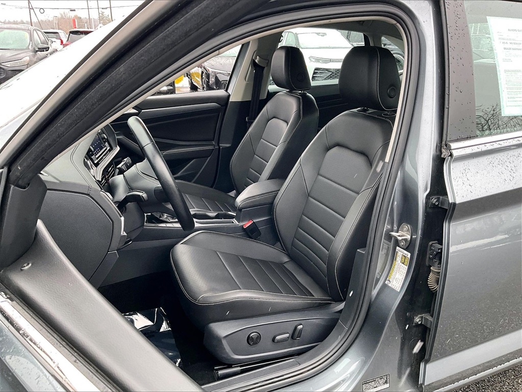 2024 Volkswagen Jetta 1.5T SE - Photo 9