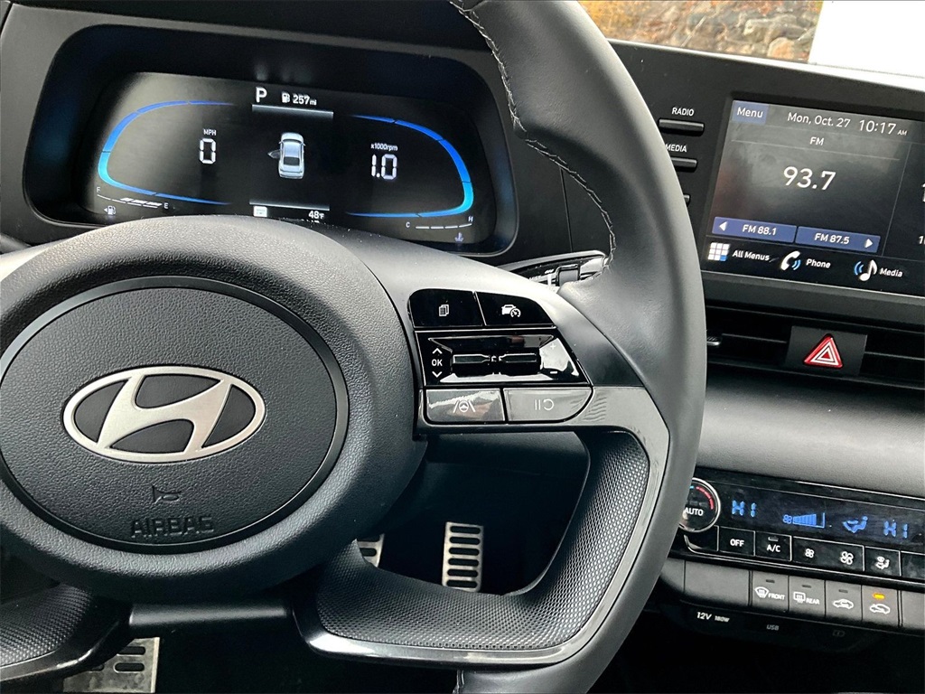 2025 Hyundai Elantra SEL Sport - Photo 23