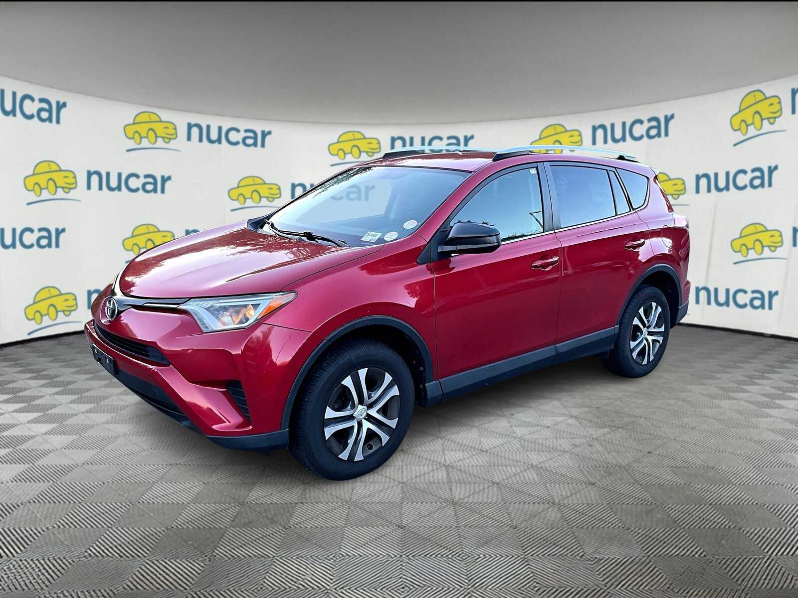 2016 Toyota RAV4 LE - Photo 2