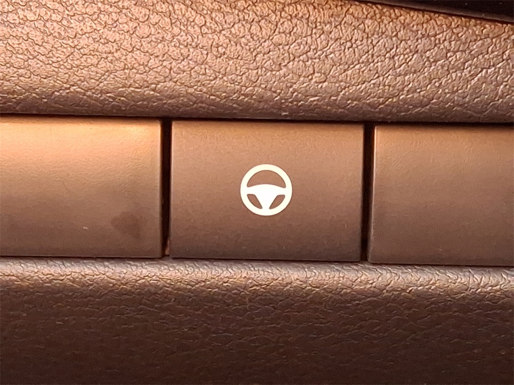 2025 Nissan Kicks SR - Photo 17