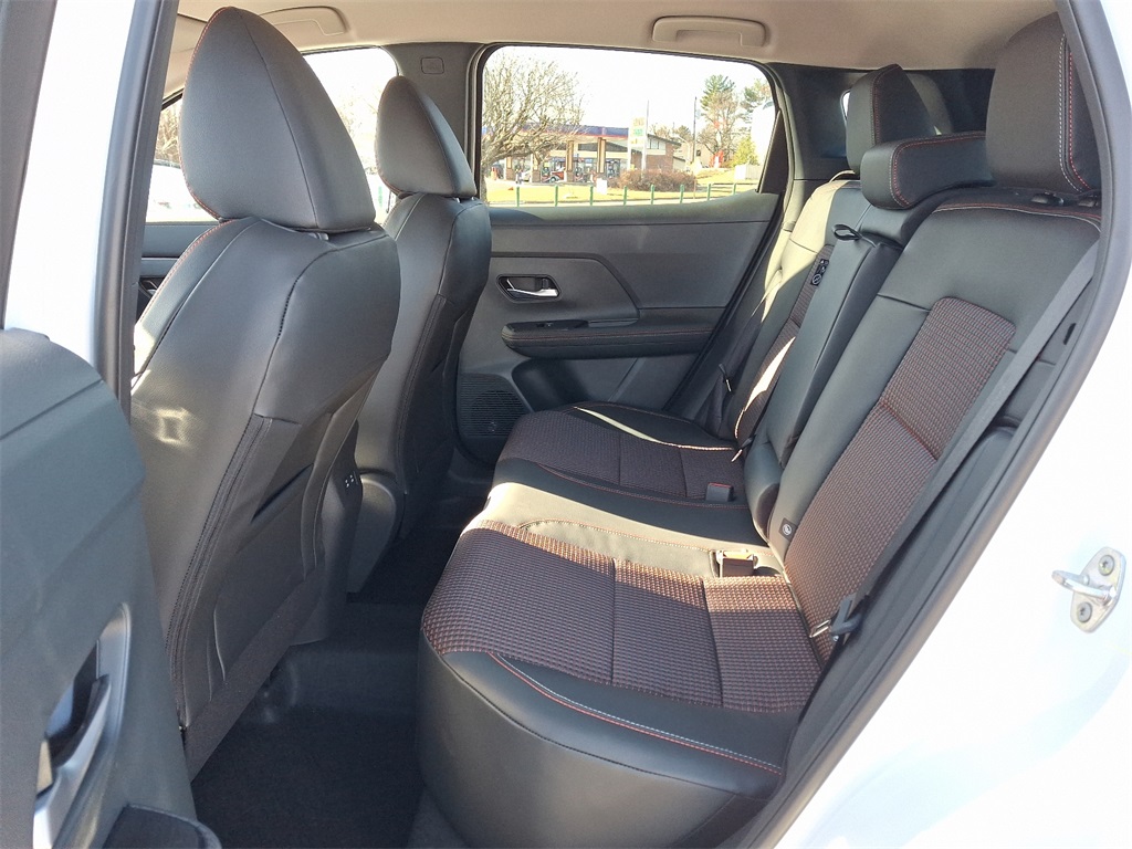 2025 Nissan Kicks SR - Photo 6