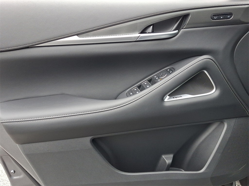 2026 INFINITI QX60 LUXE - Photo 9