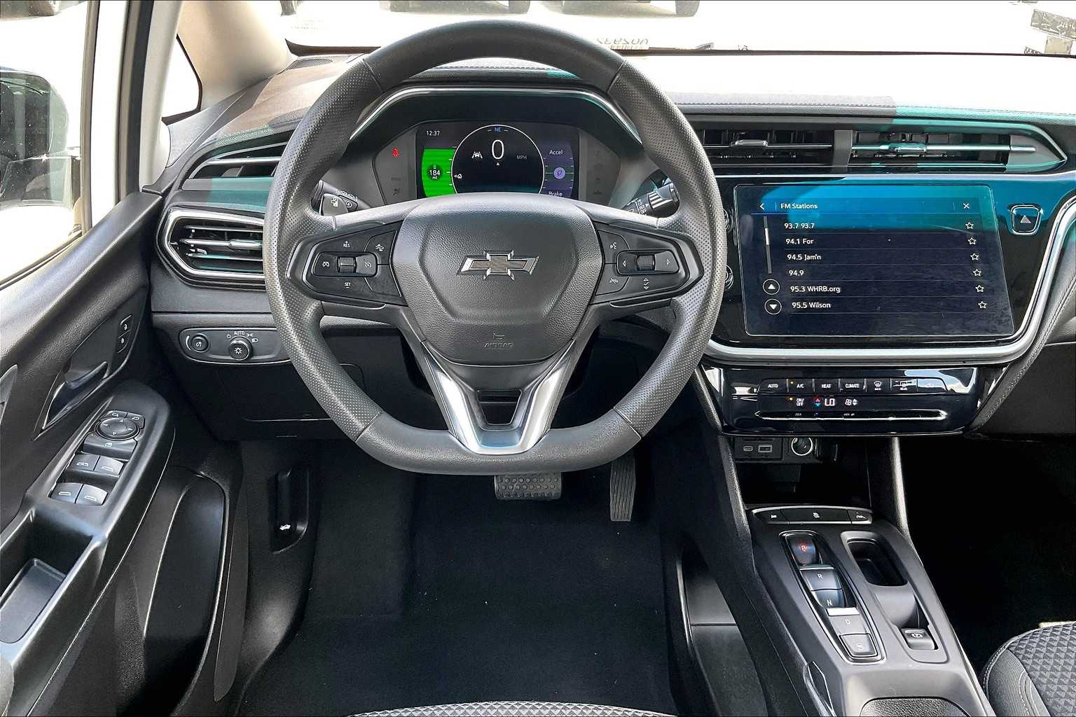 2023 Chevrolet Bolt EV 1LT - Photo 17