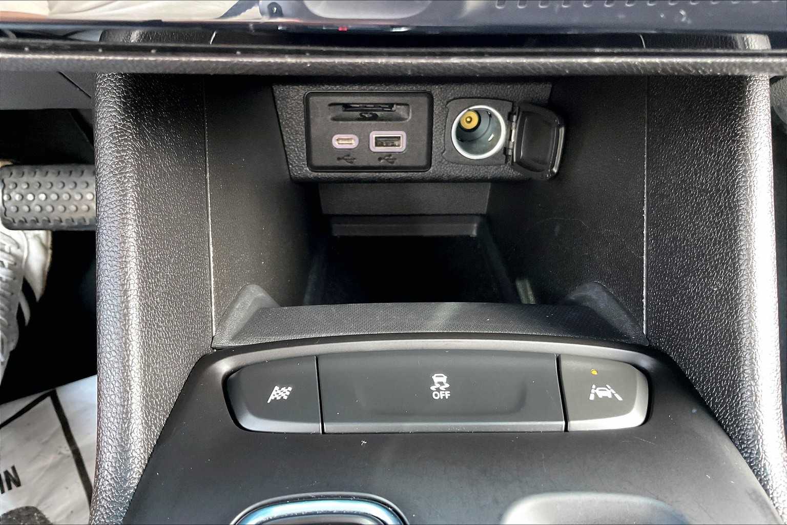 2023 Chevrolet Bolt EV 1LT - Photo 26