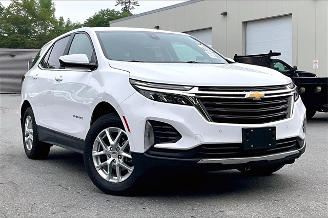 2023 Chevrolet Equinox LT - Photo 2