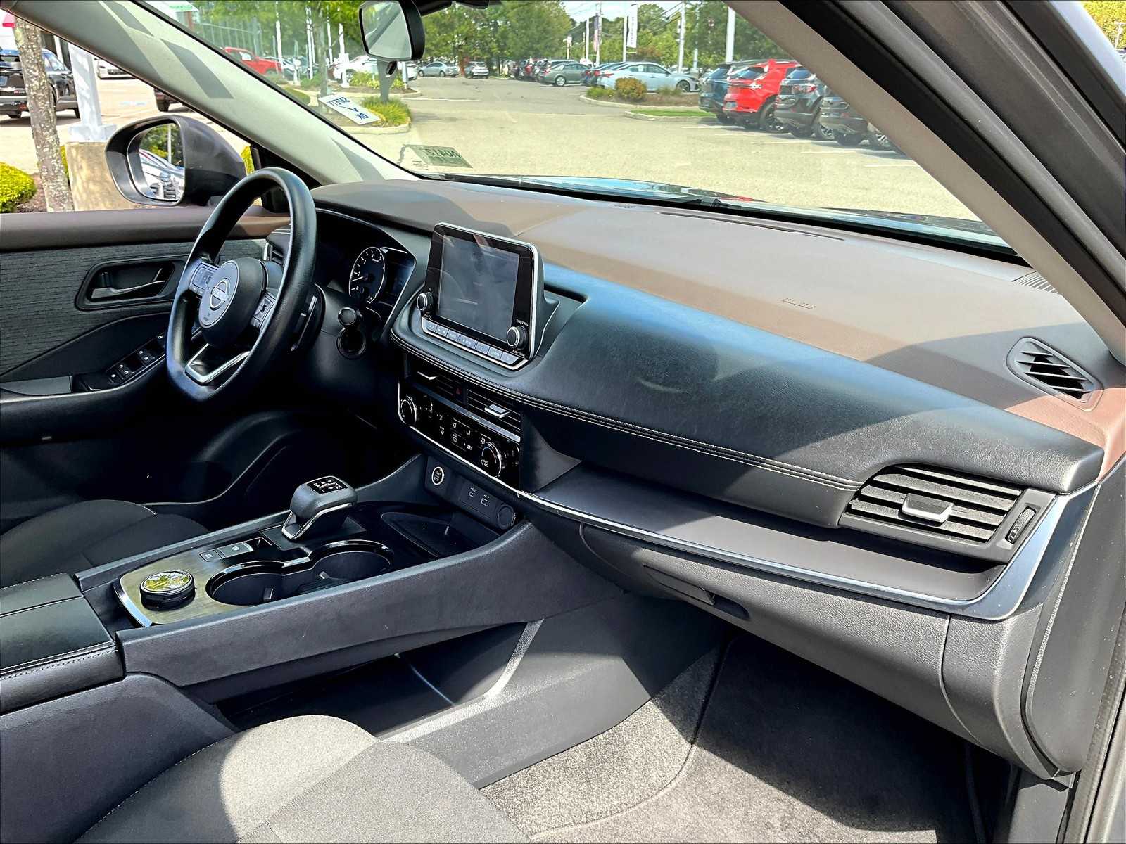 2023 Nissan Rogue S - Photo 14