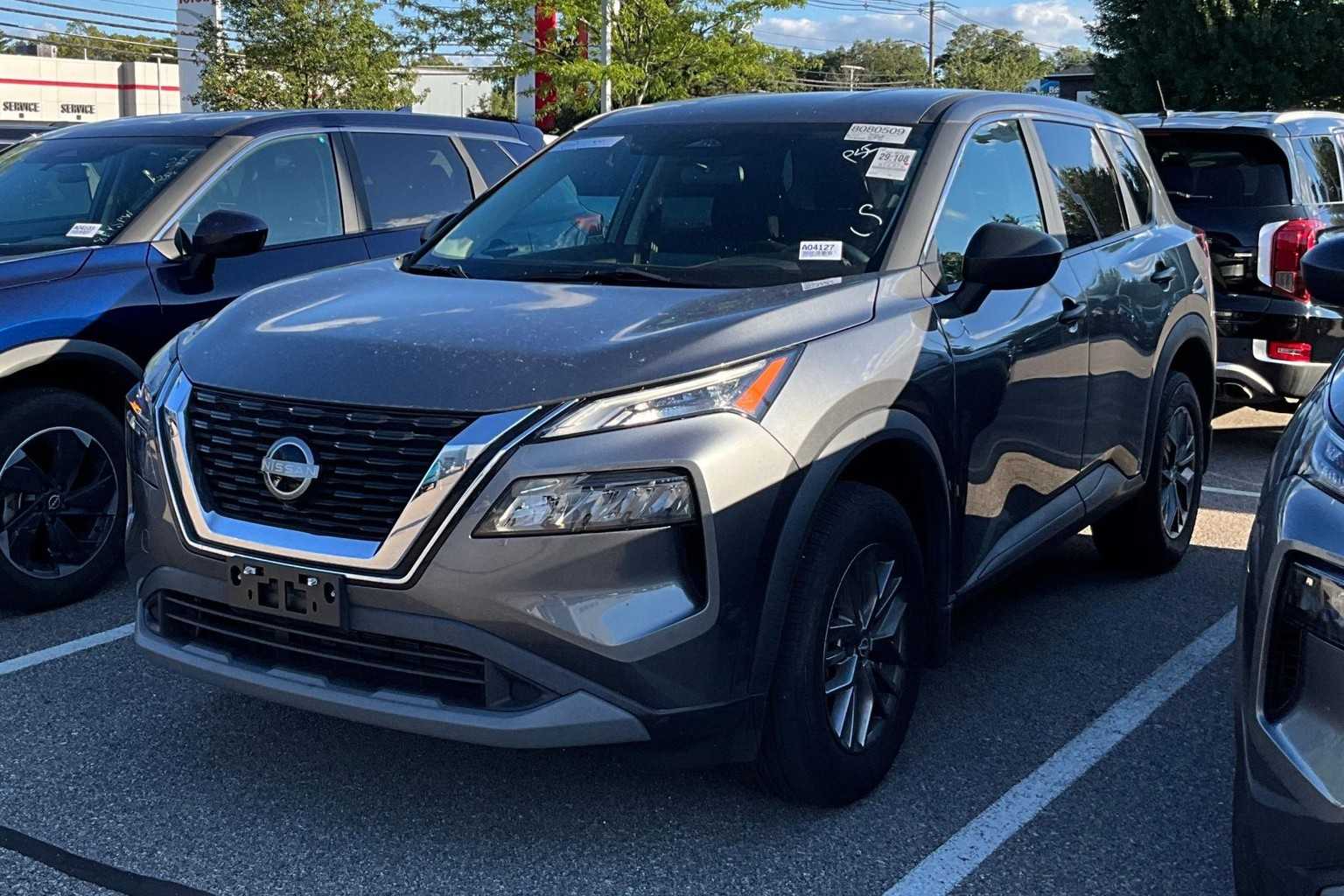 2023 Nissan Rogue S - Photo 3