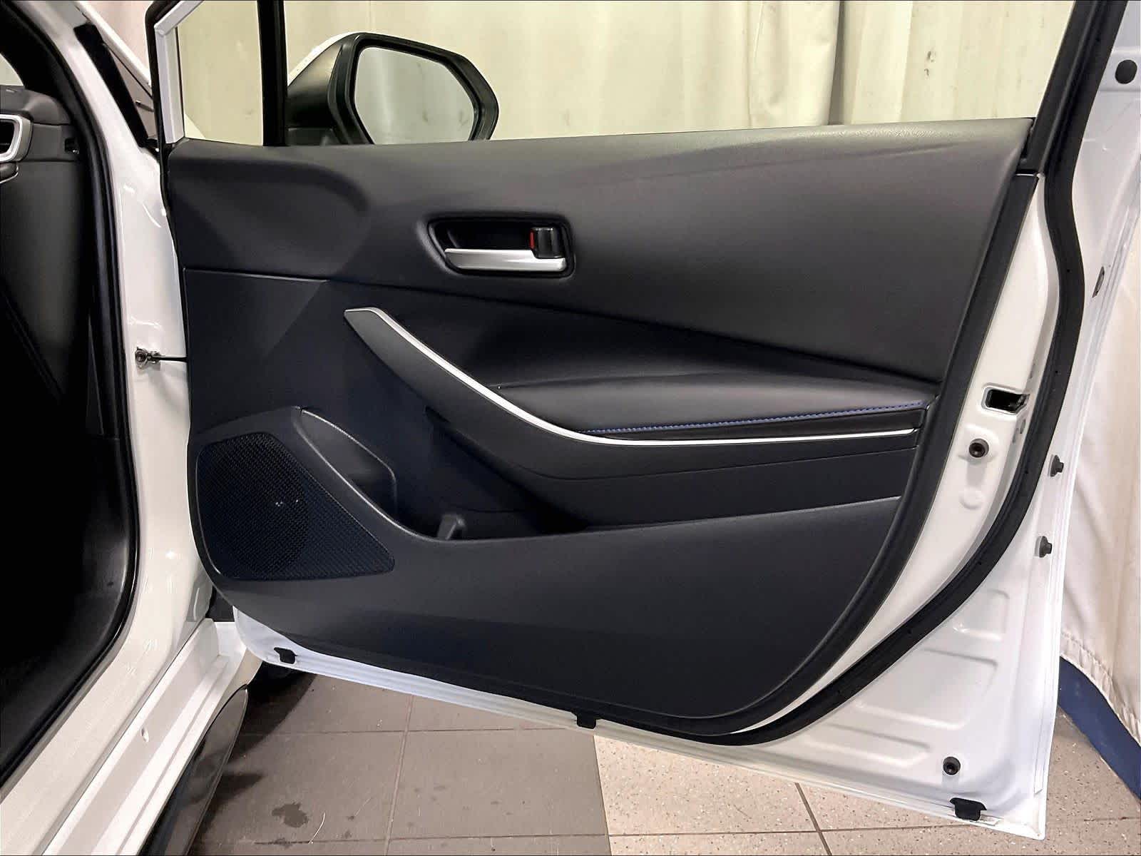 2021 Toyota Corolla SE - Photo 12