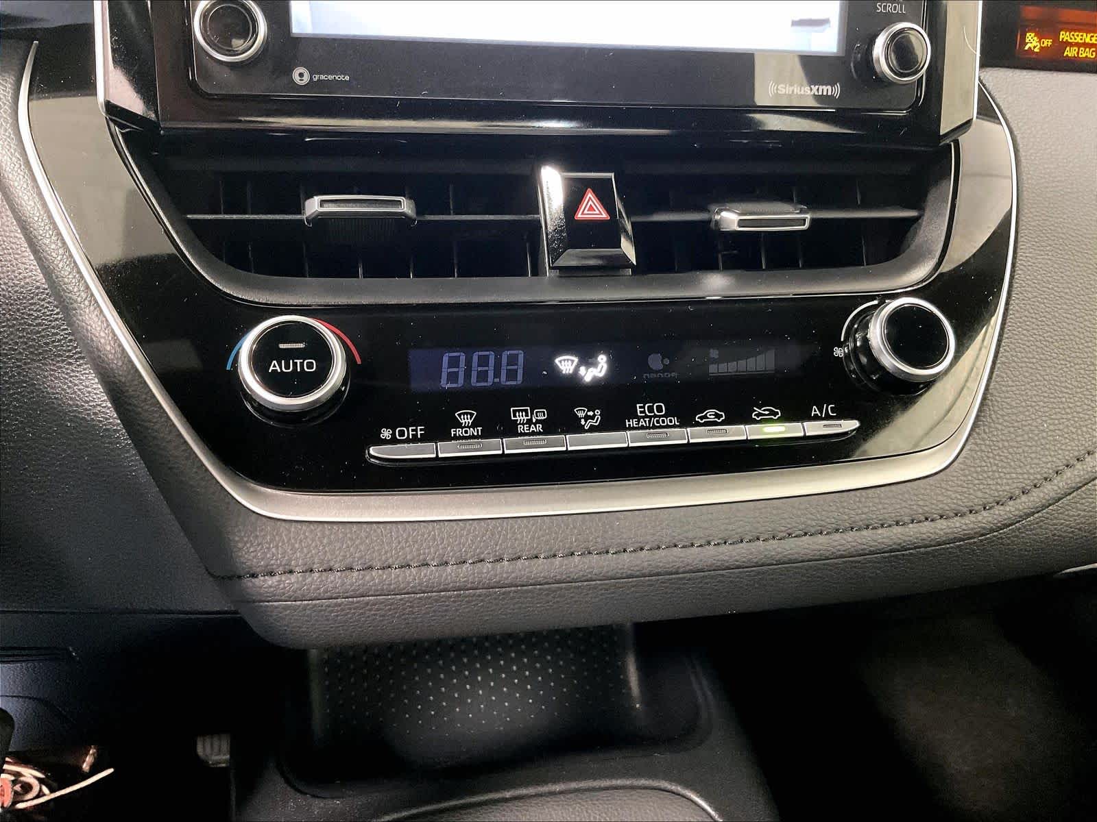 2021 Toyota Corolla SE - Photo 25