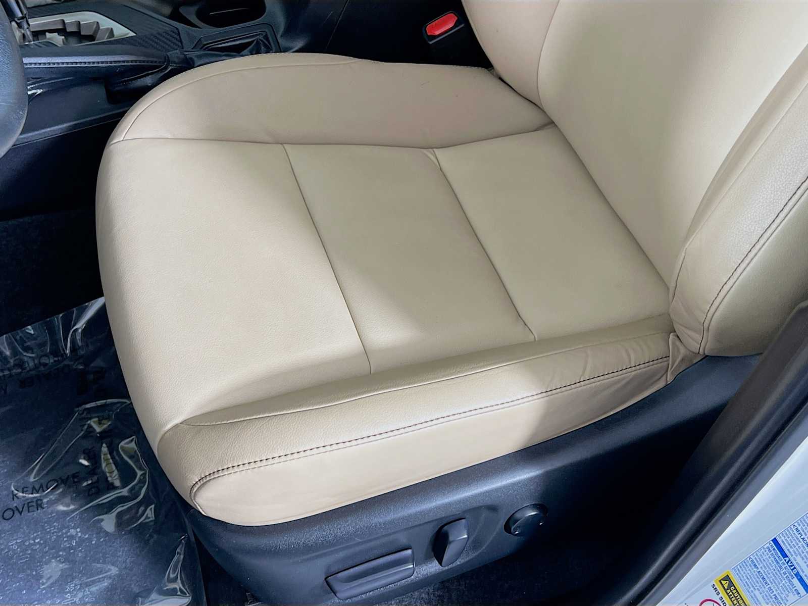 2015 Toyota RAV4 Limited - Photo 20