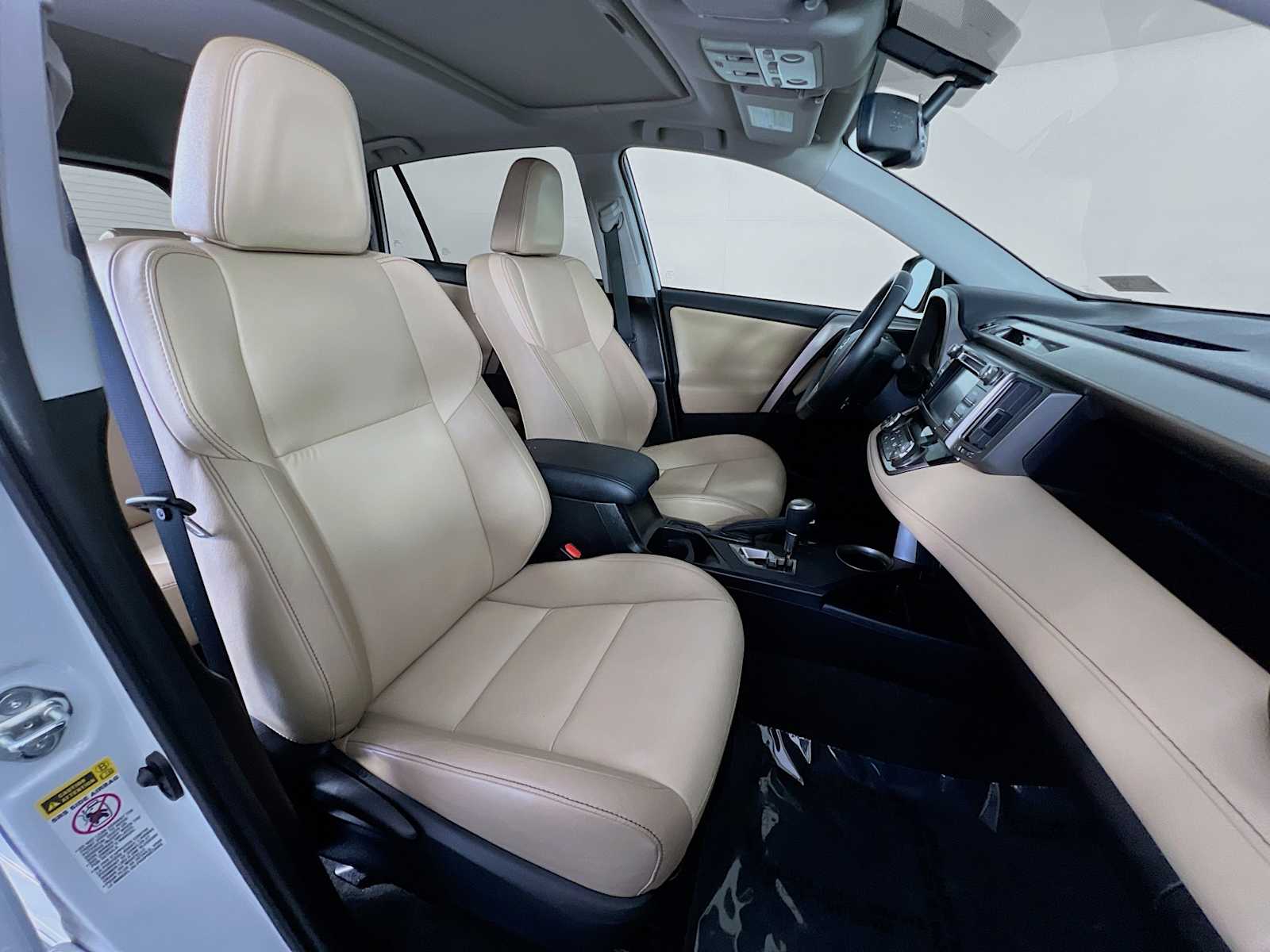 2015 Toyota RAV4 Limited - Photo 29