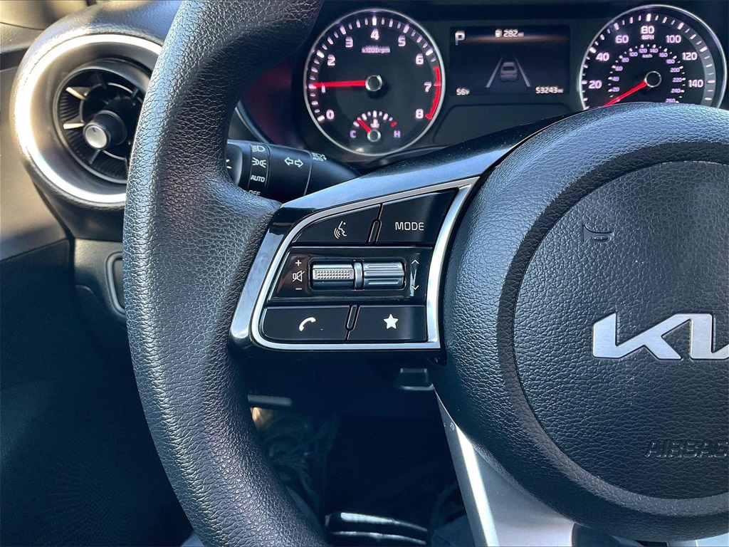 2023 Kia Forte LXS - Photo 21