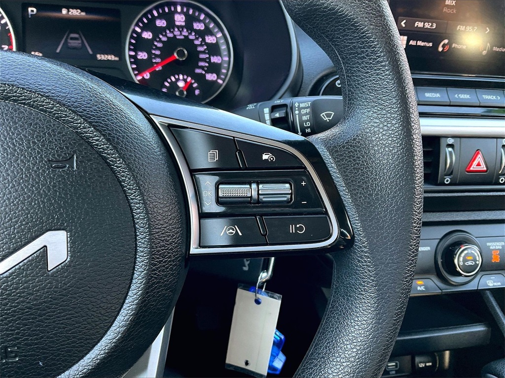 2023 Kia Forte LXS - Photo 22