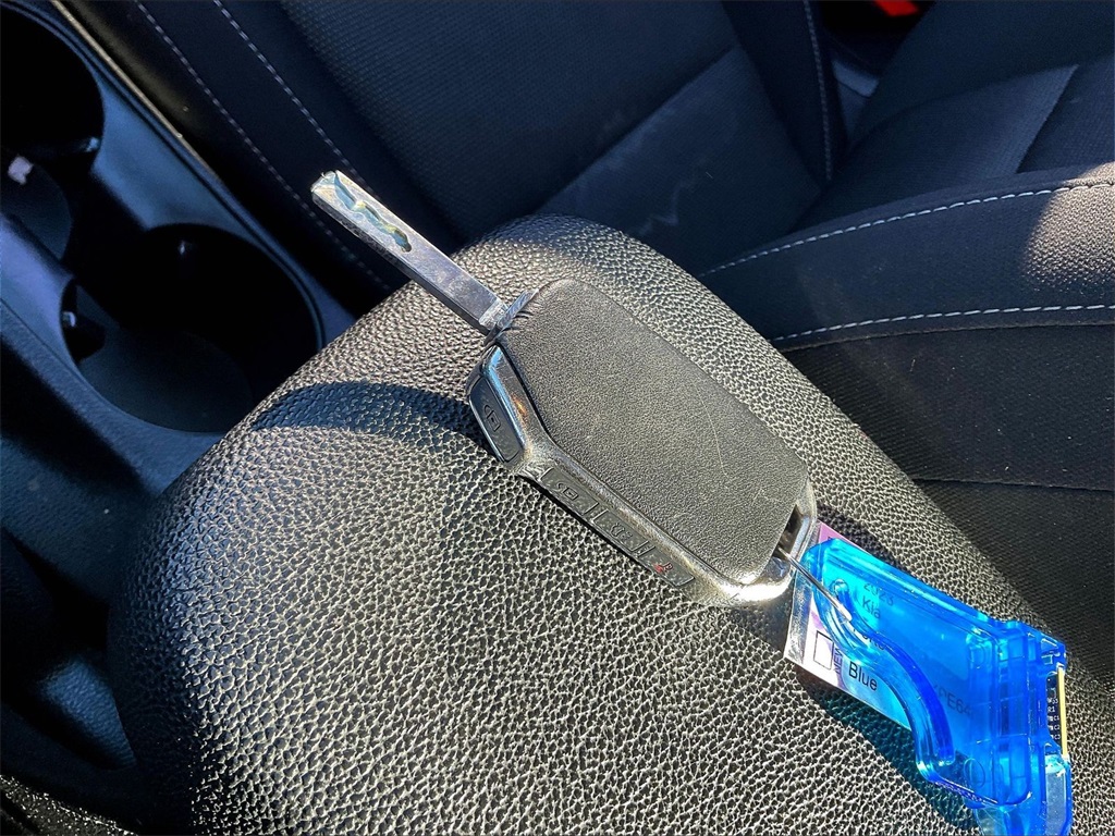 2023 Kia Forte LXS - Photo 25