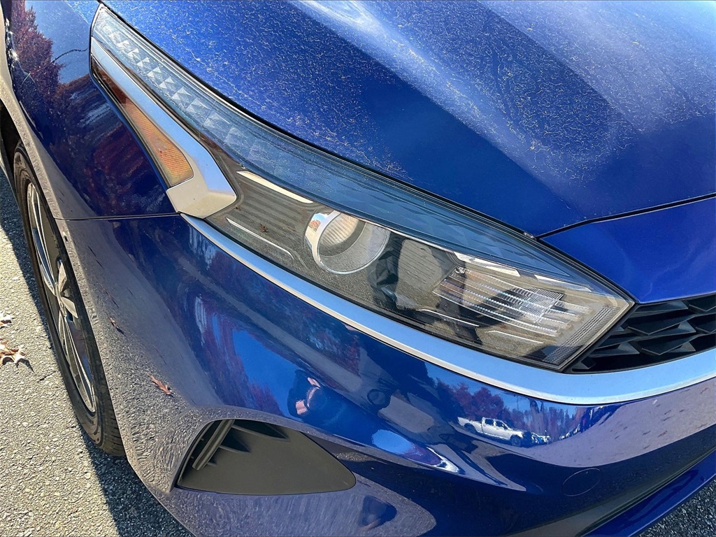 2023 Kia Forte LXS - Photo 27
