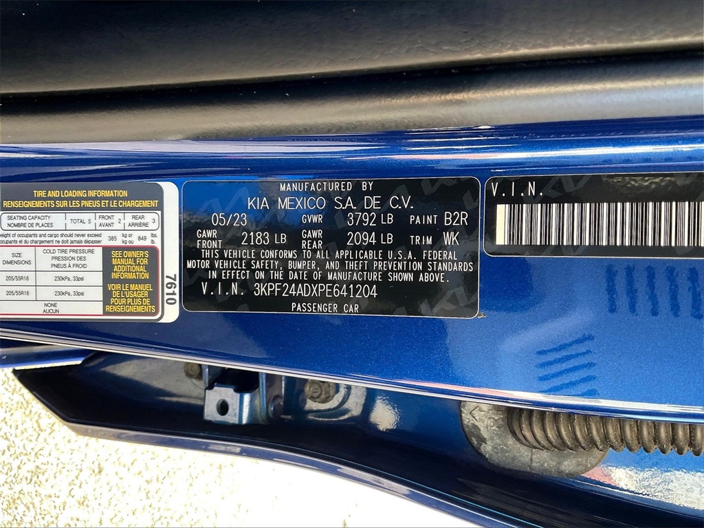 2023 Kia Forte LXS - Photo 29