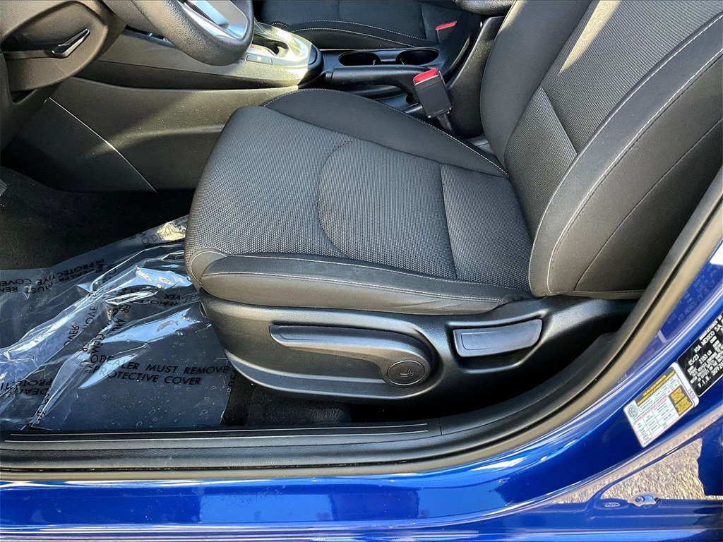 2023 Kia Forte LXS - Photo 30