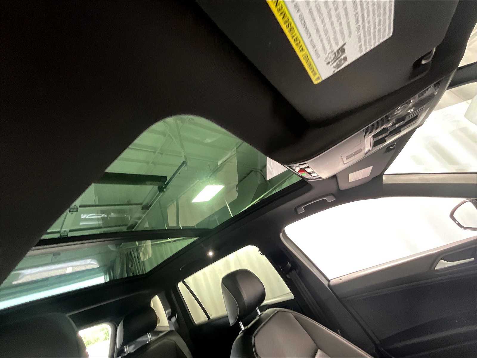 2021 Volkswagen Tiguan SE R-Line Black - Photo 22