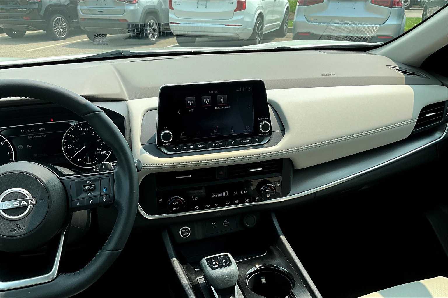 2023 Nissan Rogue SV - Photo 18