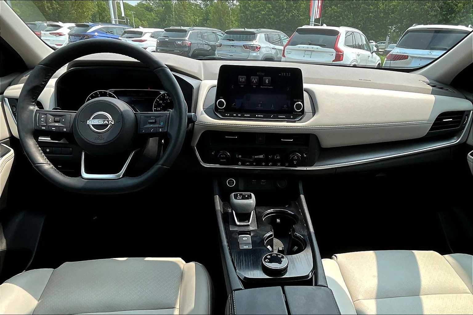 2023 Nissan Rogue SV - Photo 21