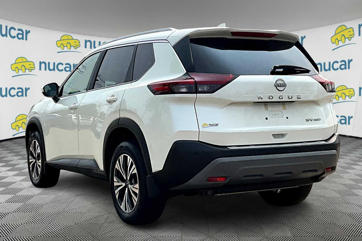 2023 Nissan Rogue SV - Photo 4